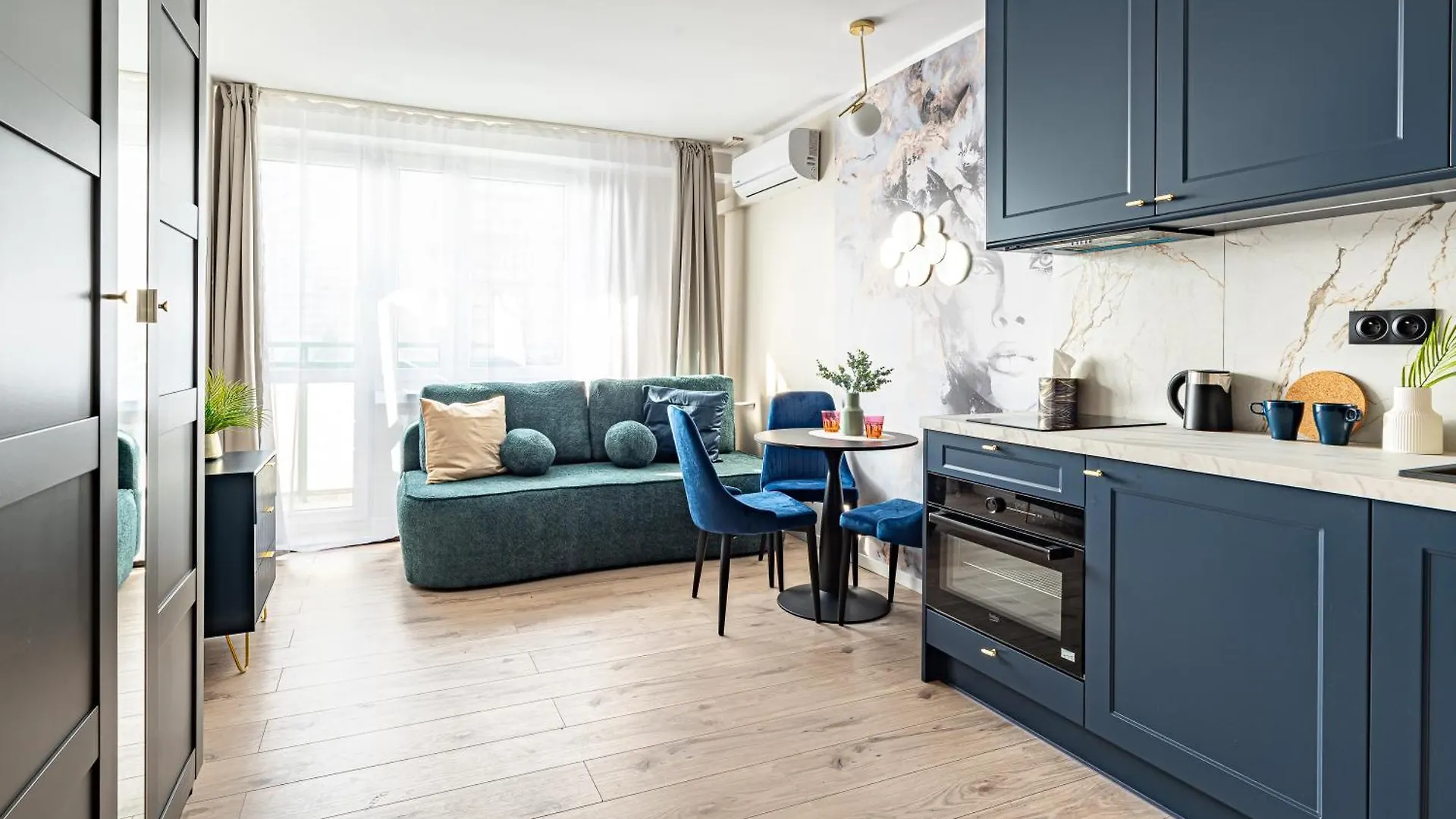 Superapart Batorego Apt 65 Warsaw 0*,
